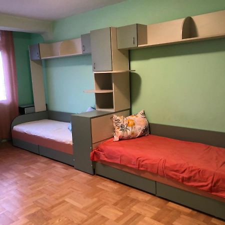 Spacious Beautiful Apartment - Prime Location Varna Exterior photo